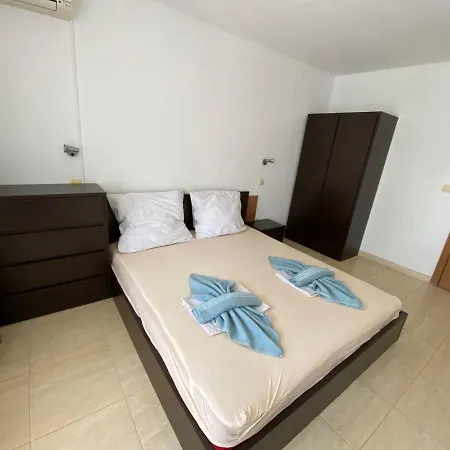Top Complex On The Beach Apartment